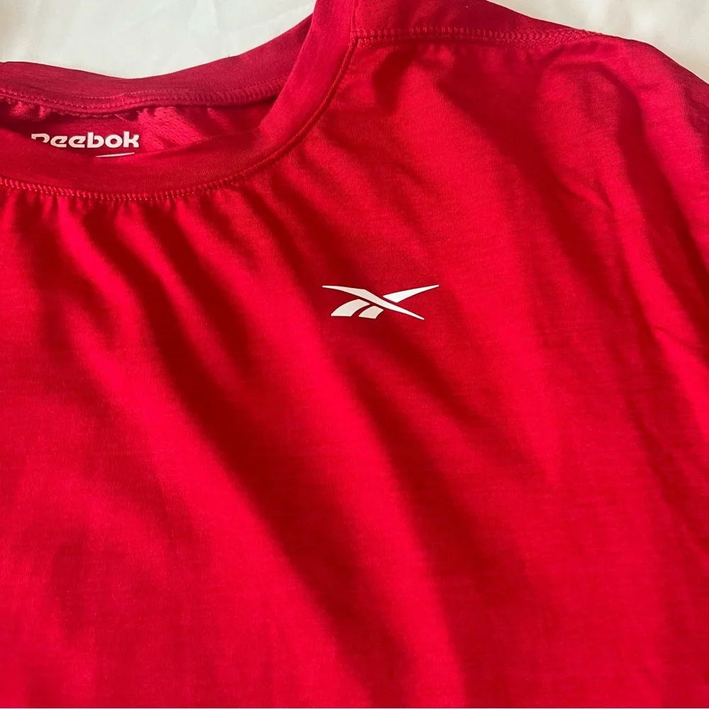 Reebok Speedwick Athletic Tee Shirt Red 2XL Moisture Wicking Workout Gym